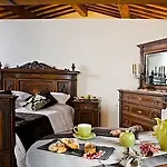 Castello Di Montignano Relais & 4* Massa Martana