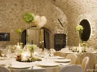 Castello Di Montignano Relais & Feriested 4*