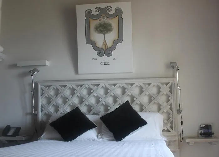 Castello Di Montignano Relais & Resort Massa Martana