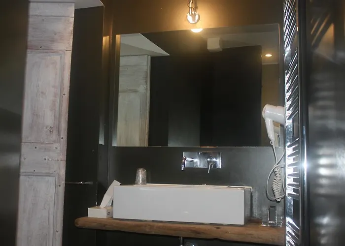 Castello Di Montignano Relais & Resort Massa Martana